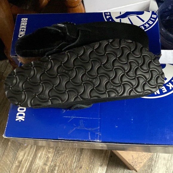 Birkenstock Women's Black 'Boston' Genuine Shearling Lined Clog NWT 36 N-fit - Picture 7 of 7